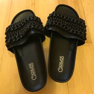 Black chain slides